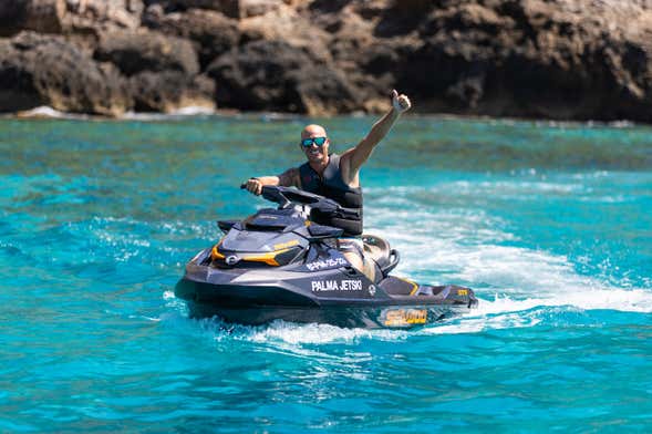 Aluguel de jet ski em Cala Nova