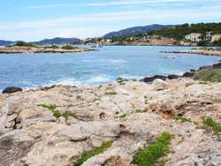 Zona de rochas na Cala Comtessa