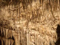 Estalactites nas Cavernas do Drach