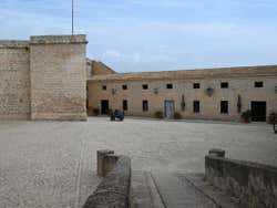 Pátio do Castelo de Sant Carles