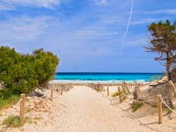 Vista da cala Agulla